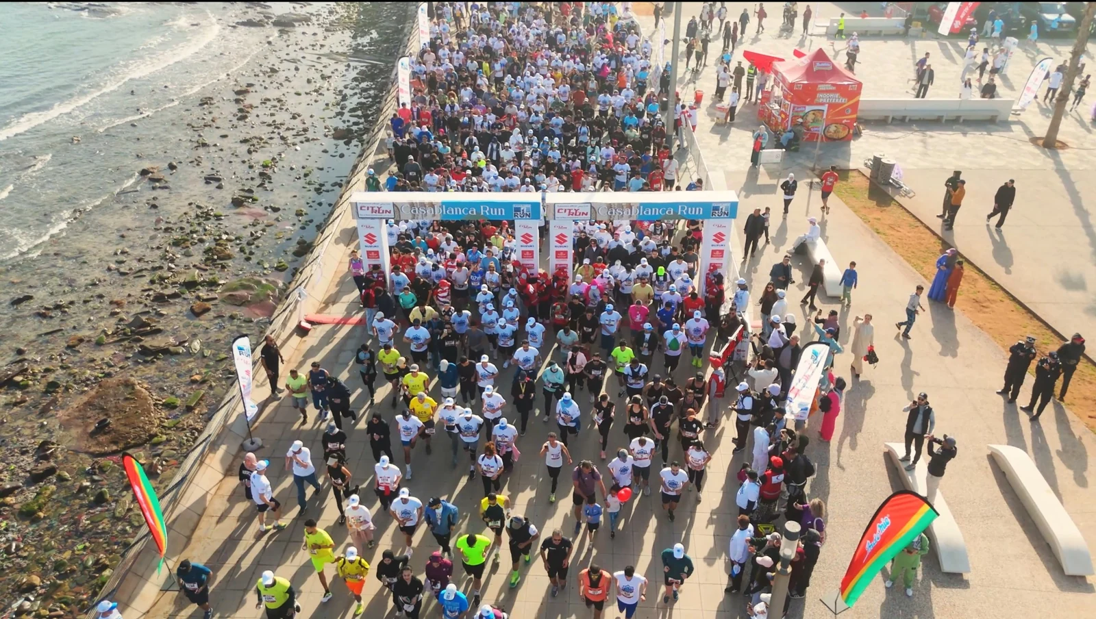 Public et participants au départ de CasablancaRun 2026